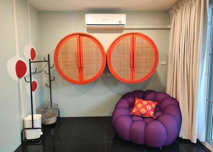 Retrovibes Sathorn Bts Saphan Taksin Iconsiam Asiatique Chao Phraya Max 9 Persons 度假居 曼谷