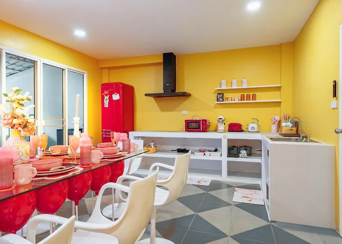 Retrovibes Sathorn Bts Saphan Taksin Iconsiam Asiatique Chao Phraya Max 9 Persons * Bangkok