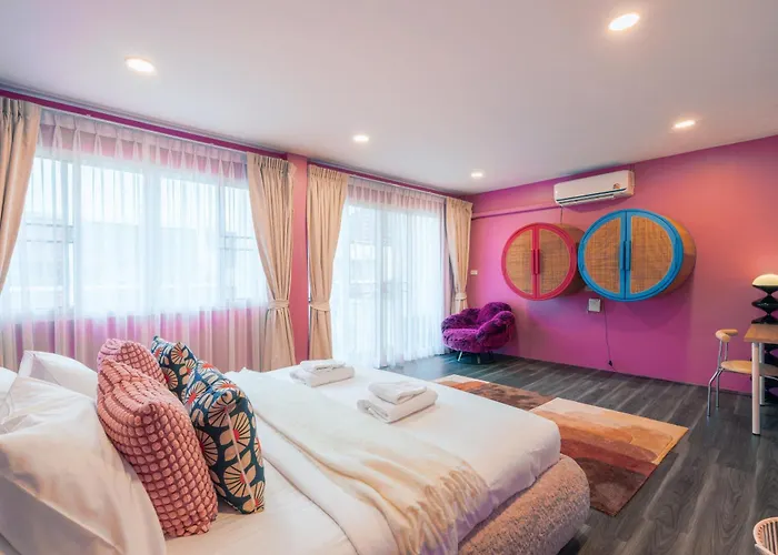 Retrovibes Sathorn Bts Saphan Taksin Iconsiam Asiatique Chao Phraya Max 9 Persons