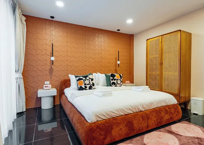 Ferienhaus Retrovibes Sathorn Bts Saphan Taksin Iconsiam Asiatique Chao Phraya Max 9 Persons Bangkok