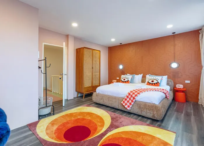 Ferienhaus Retrovibes Sathorn Bts Saphan Taksin Iconsiam Asiatique Chao Phraya Max 9 Persons Bangkok