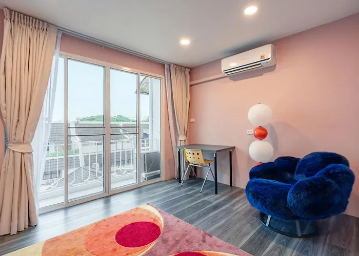 Retrovibes Sathorn Bts Saphan Taksin Iconsiam Asiatique Chao Phraya Max 9 Persons